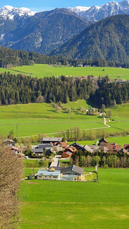 Vive Diem Haus im Ennstal Exterior photo
